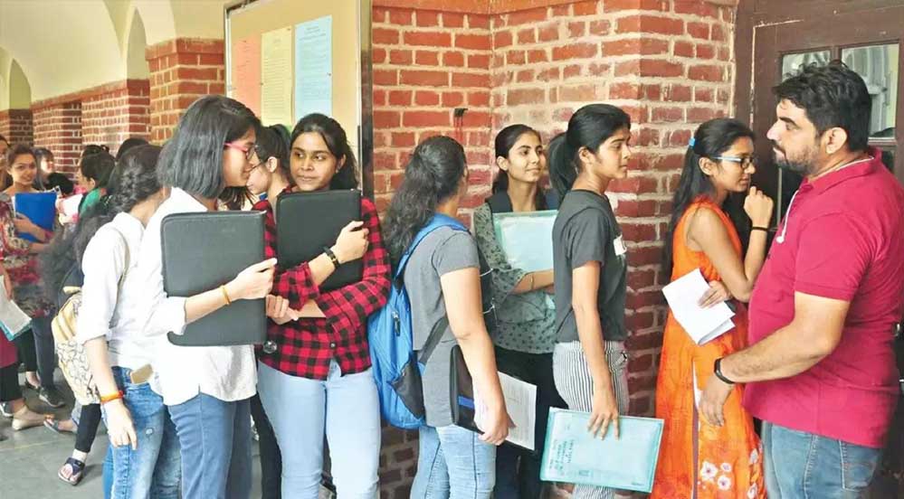 Student college79 6.jpg