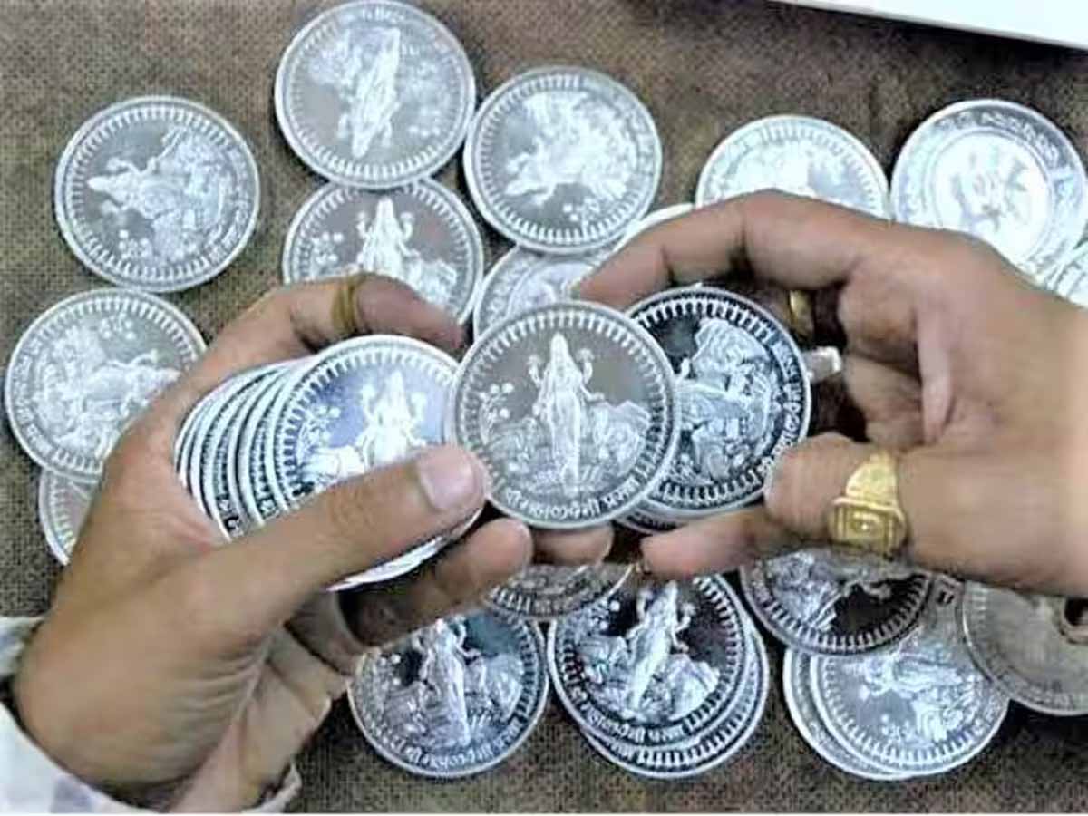 Silver coin.jpg