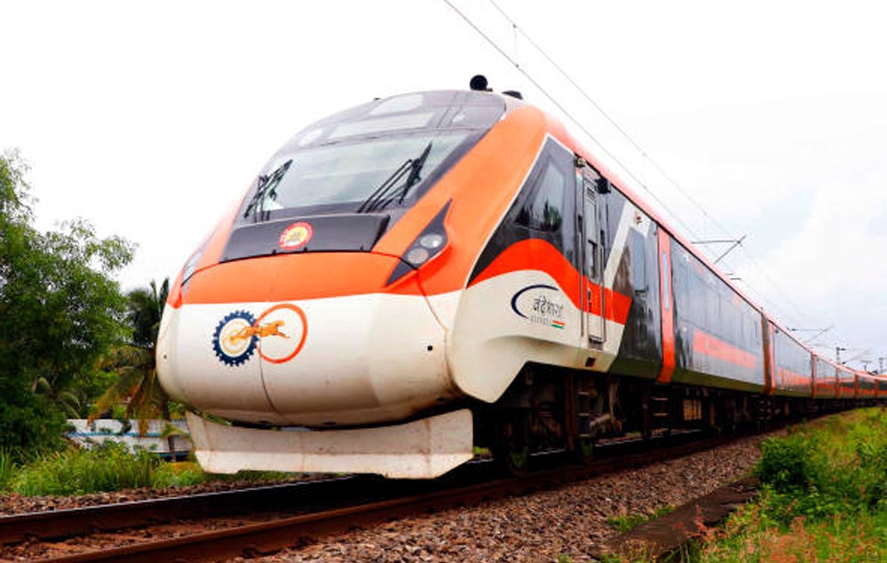 Vande bharat express 73 2.jpg