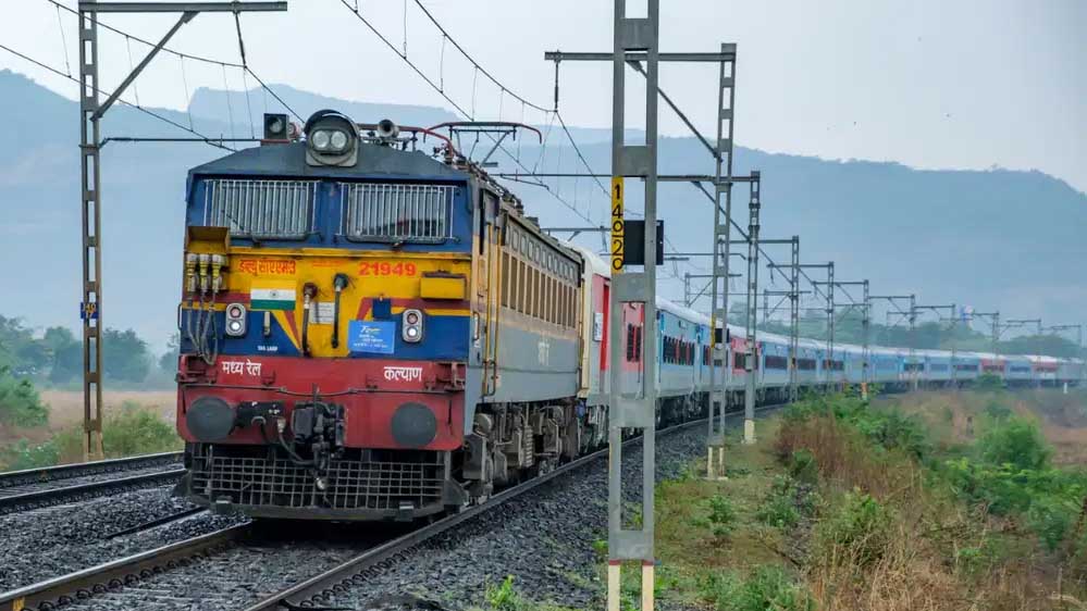 Rail Train A 121 4 1.jpg