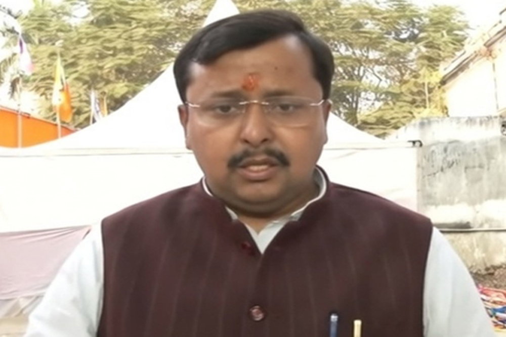 Nitin naveen.jpg