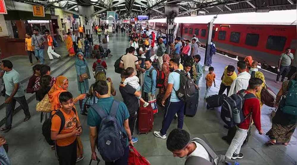 Rail train A 69 1.jpg