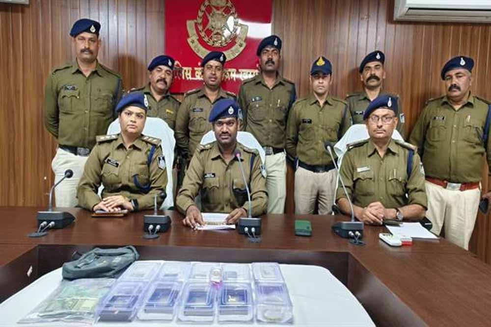 Police 01.jpg