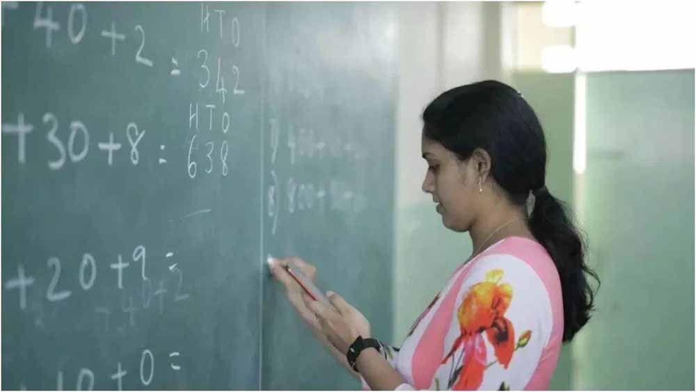 Teacher3 1.jpg