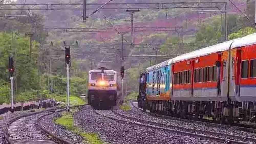 Train 8.jpg