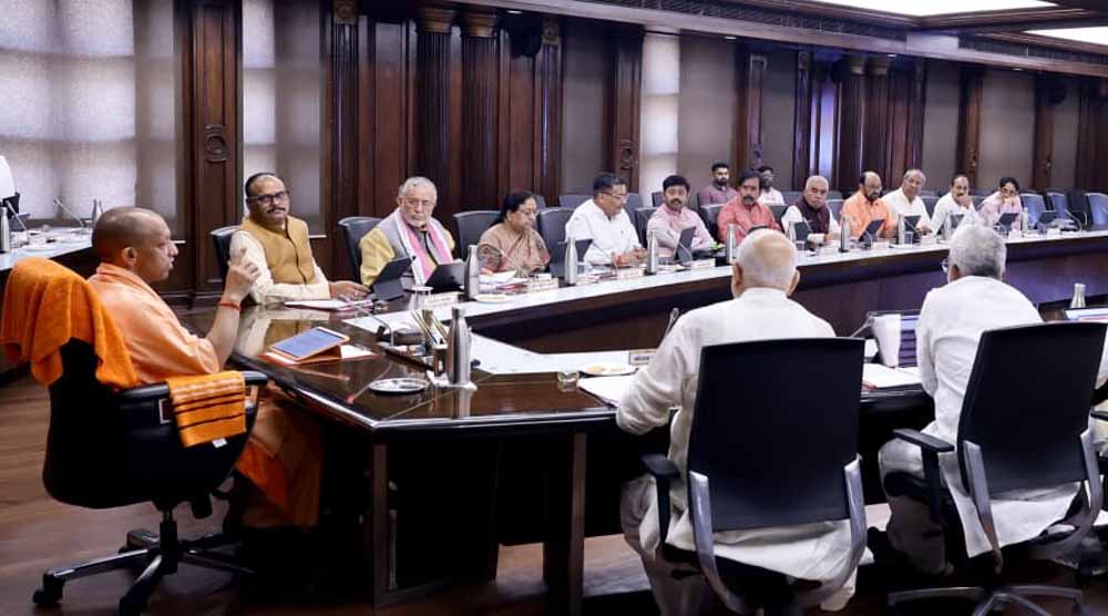 Cabinet 05.jpg