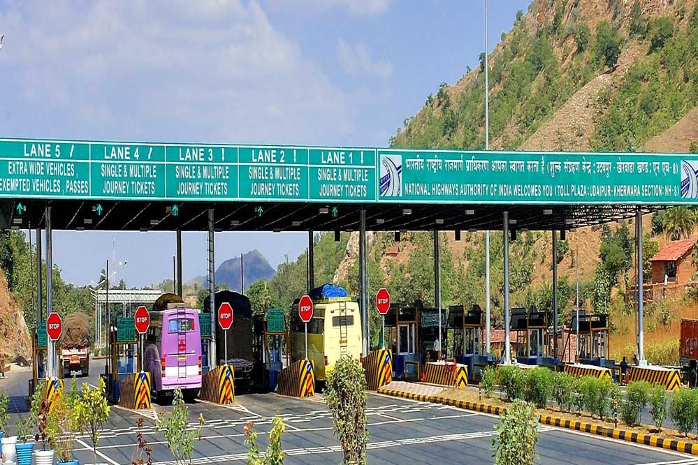 Toll plaza A 112 3 1.jpg
