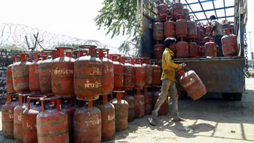 Gas 2.jpg