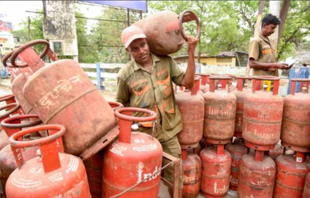 Gas3.jpg