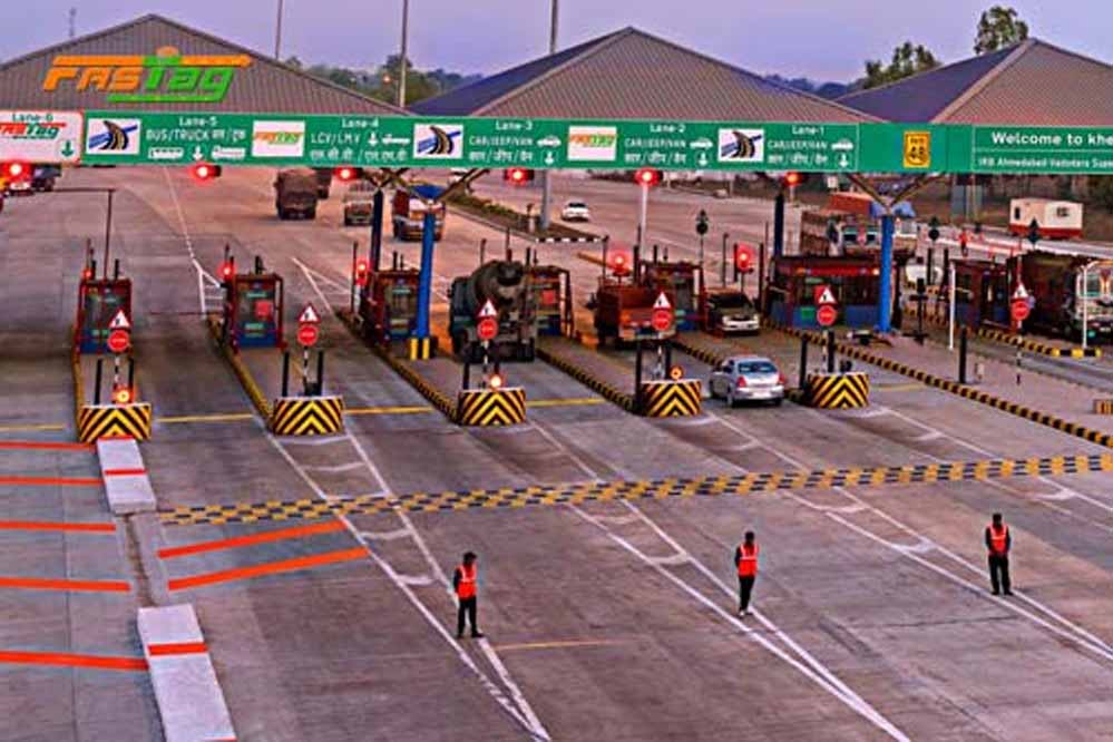 Toll plaza52 2.jpg