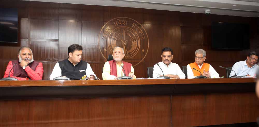 Cabinet 01.jpg