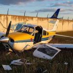 यूपी में बड़ा हादसा टला: लैंडिंग के दौरान रनवे से फिसला प्रशिक्षु विमान, ट्रेनी पायलट बाल-बाल बचीं