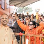 योगी आदित्यनाथ बोले – भाजपा सरकार आएगी तो बंगाल की सड़कों पर झाड़ू लगाएंगे गुंडे, माफिया व मौलाना