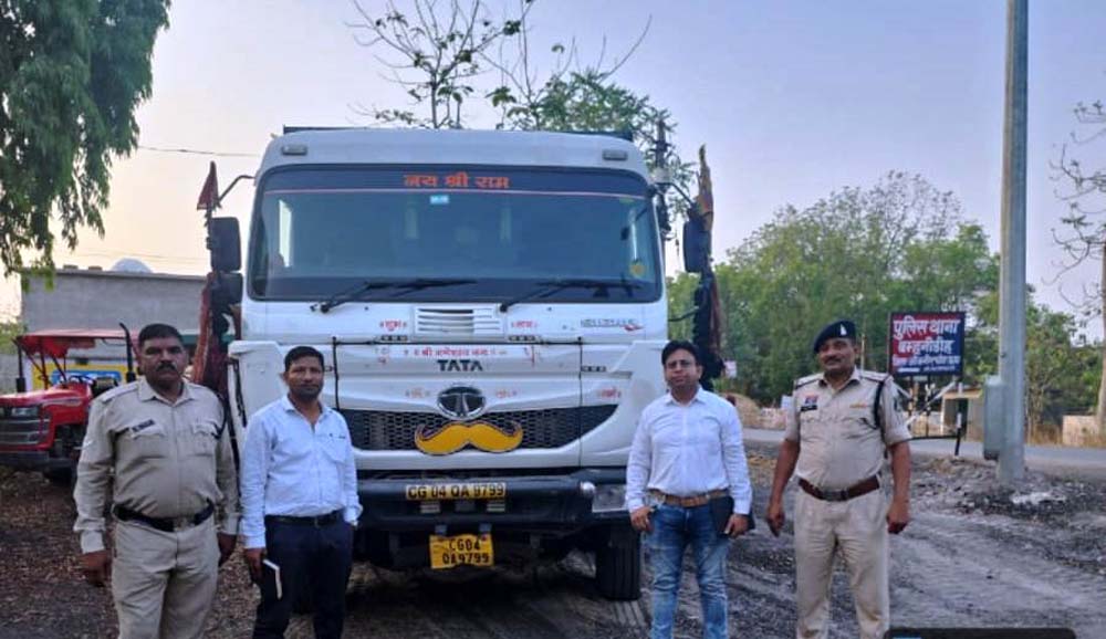 TRUCK 01.jpg
