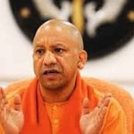 अपराध पर CM योगी सख्त: 8 जिलों के अफसरों को फटकार, कहा- जिला नहीं संभल रहा तो बता दें