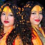 गोण्डा की दो बहनें श्रुतिका-रितिका बंकू: पढ़ाई के साथ भक्ति गायन में बना रहीं राष्ट्रीय पहचान