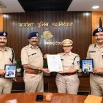 डीजीपी  कैलाश मकवाणा से किलिमंजारो फतह करने वाली निरीक्षक मती दीपिका गौतम ने सौजन्य भेंट की