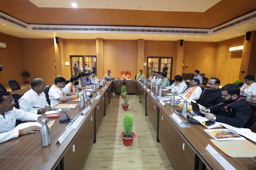 CABINET 07 1.jpg