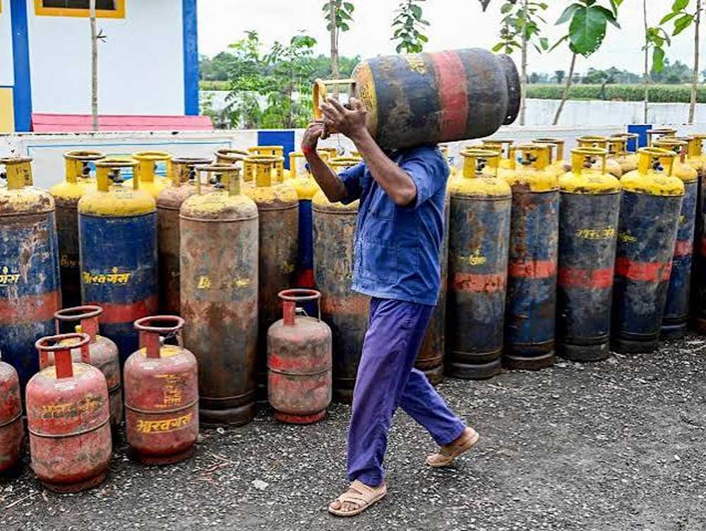 Gas 01.jpg