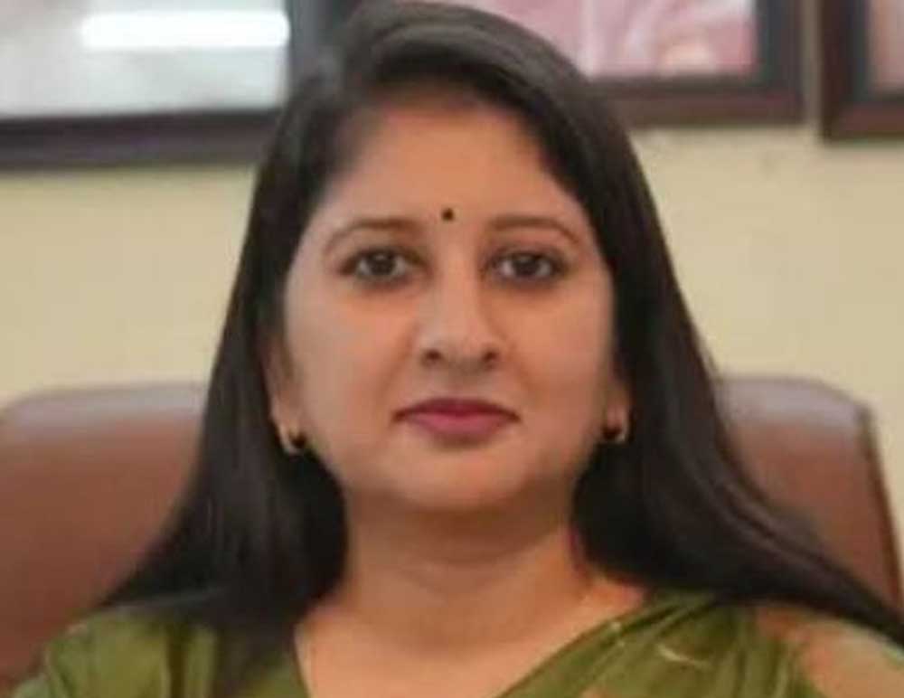 Mahila 01 3.jpg