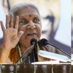‘IAS बनने से पहले कुशल मां बनें’, राज्यपाल आनंदीबेन पटेल की छात्राओं को नसीहत