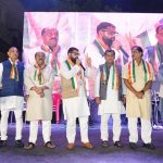 80 किलो लड्डू बांटकर मनाया आजादी का जश्न, जश्न-ए-आजादी ट्रस्ट के कार्यक्रम में धर्मगुरुओं ने किया ध्वजारोहण