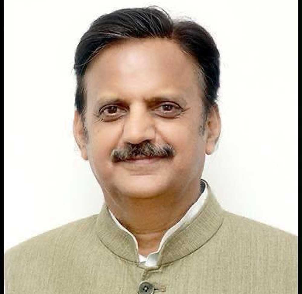 Shukla 01 5.jpg
