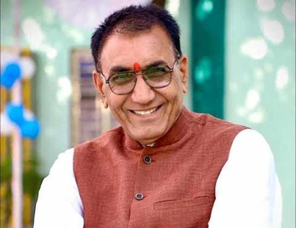 Pawar 01.jpg