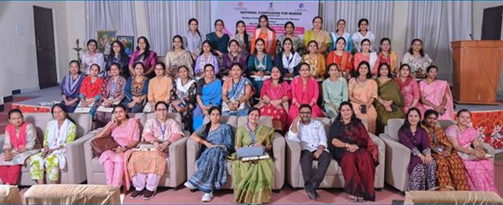 Mahila 05.jpg