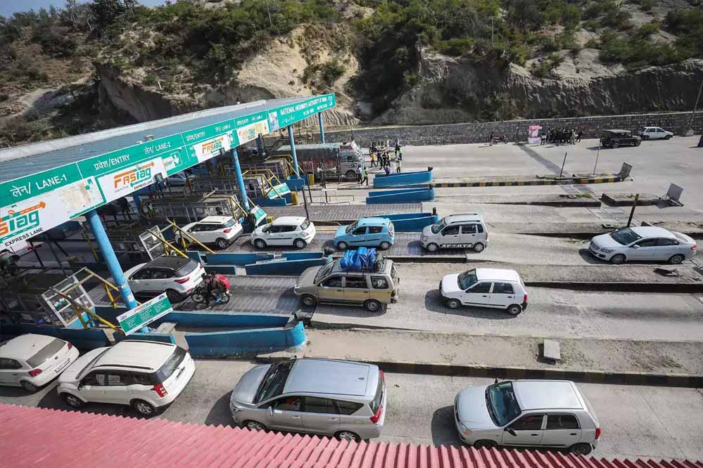 Toll plaza52 5.jpg