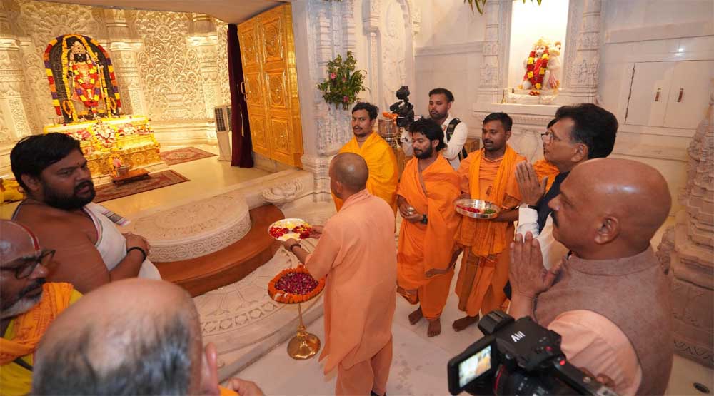 YOGI 02 1.jpg